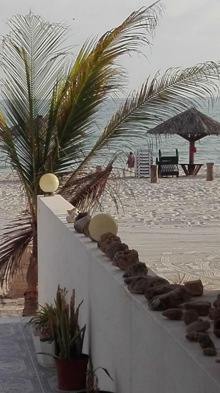 Salalah Beach Villas Exteriör bild